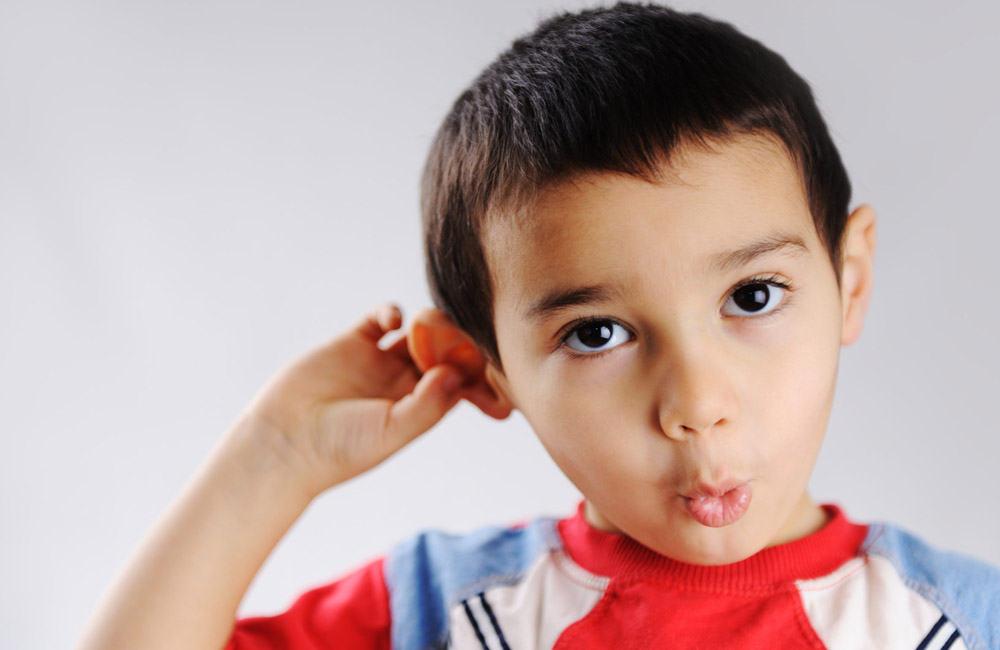 5 señales que indican problemas auditivos en niños